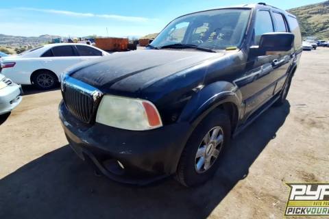 Photo of 2003 Lincoln Navigator