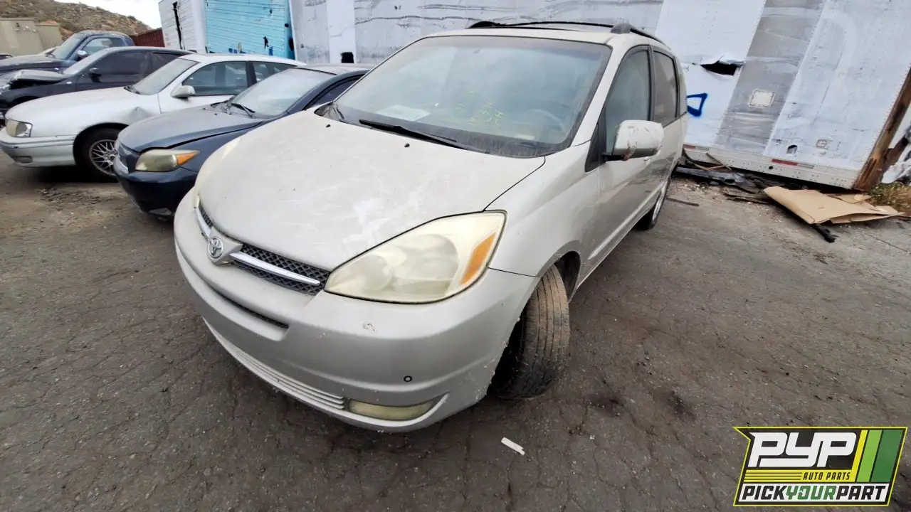 Photo of 2004 Toyota Sienna