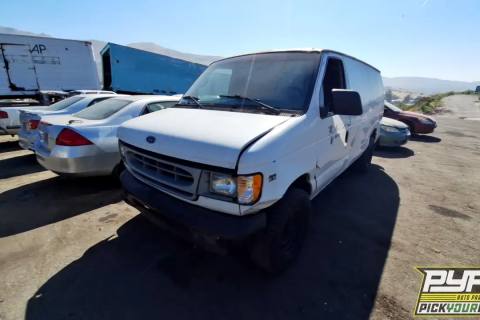 Photo of 2002 Ford E-250 Econoline