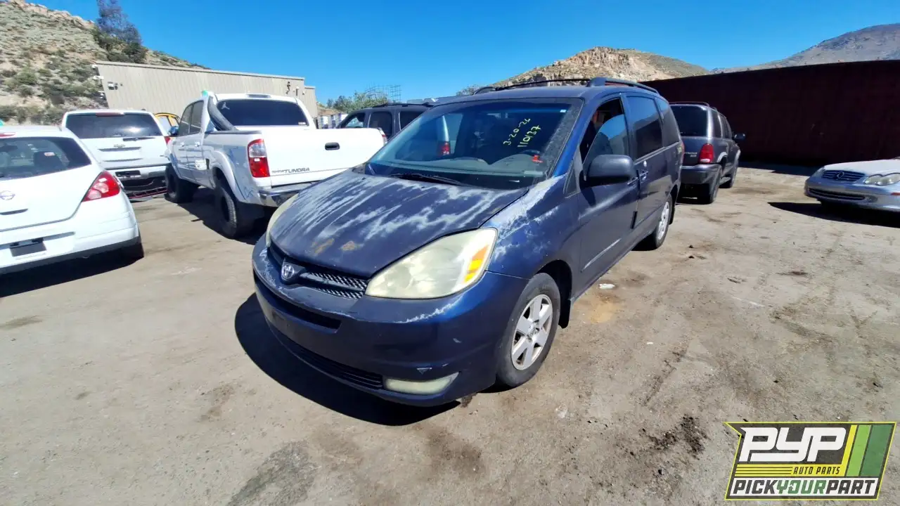Photo of 2004 Toyota Sienna