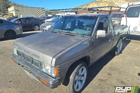 Photo of 1986 Nissan Truck