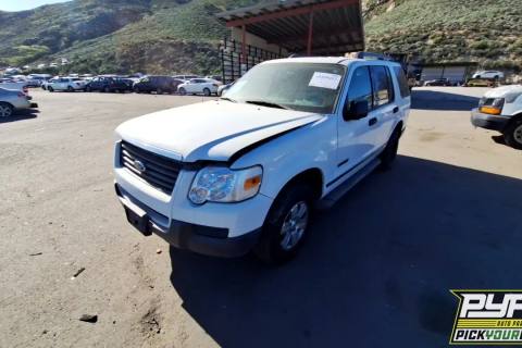 Photo of 2006 Ford Explorer