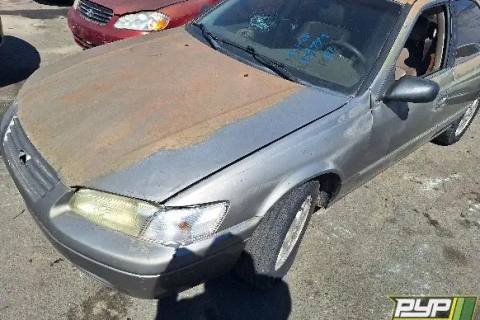Photo of 1999 Toyota Camry