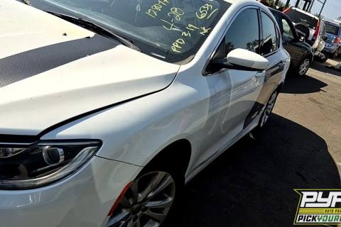 Photo of 2016 Chrysler 200