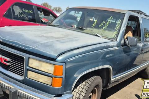 Photo of 1994 Gmc C1500 Suburban