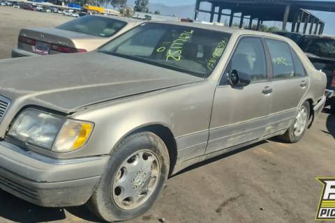Photo of 1996 Mercedes-Benz S320
