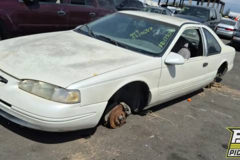 Photo of 1996 Ford Thunderbird