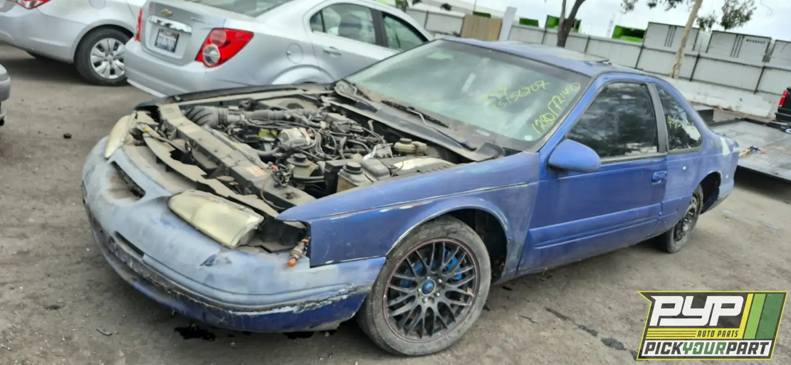Photo of 1997 Ford Thunderbird