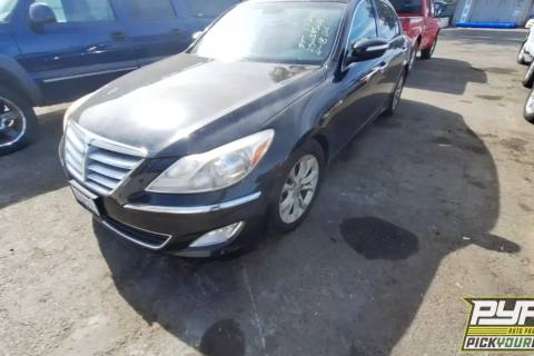 Photo of 2012 Hyundai Genesis