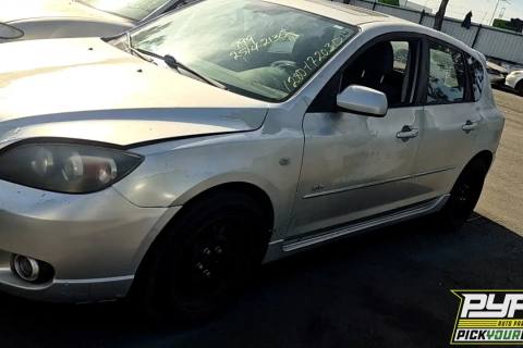 Photo of 2004 Mazda 3