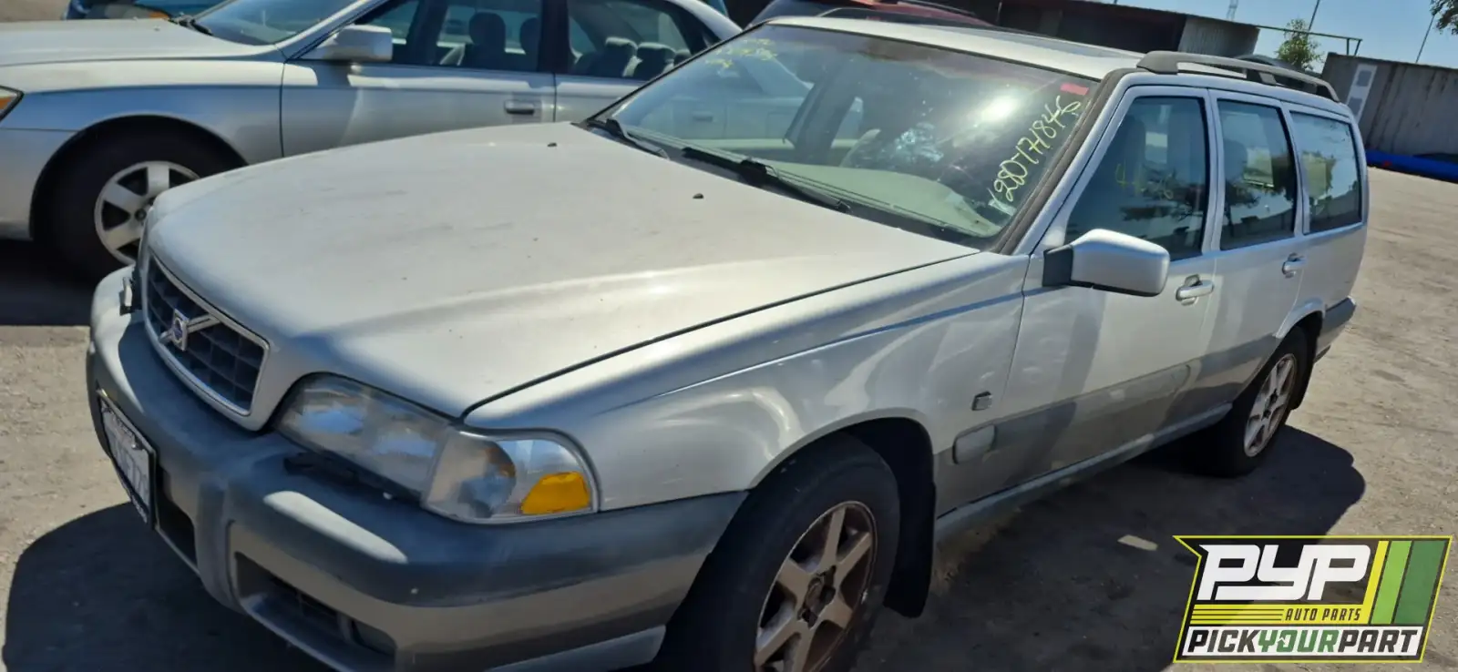 Photo of 1999 Volvo V70