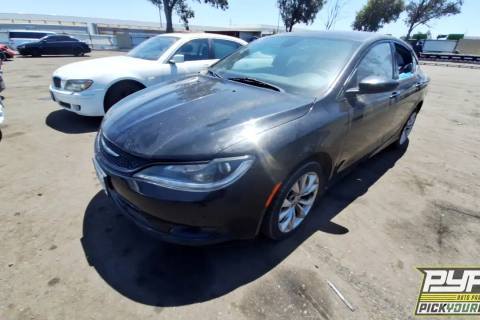Photo of 2015 Chrysler 200