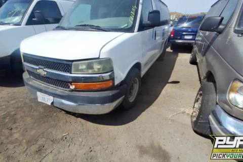 Photo of 2003 Chevrolet Express 3500