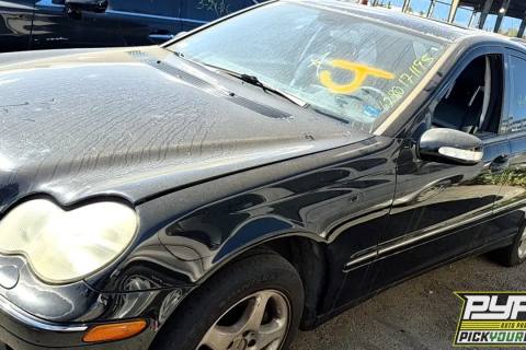 Photo of 2001 Mercedes-Benz C320