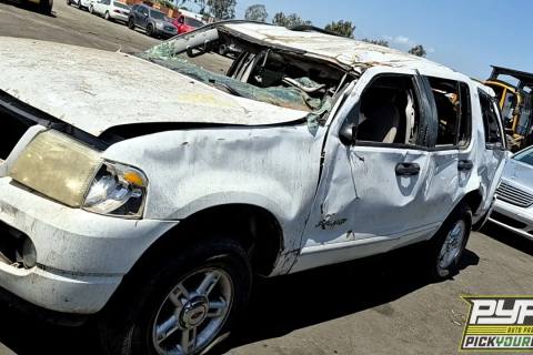 Photo of 2004 Ford Explorer