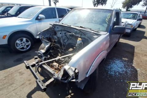 Photo of 2001 Nissan Frontier