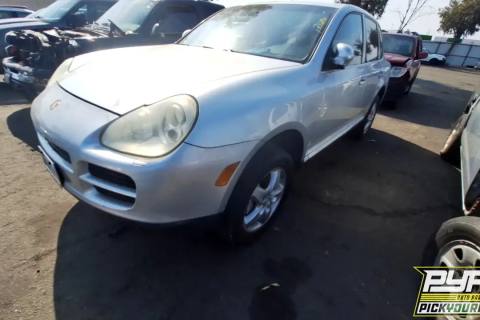 Photo of 2004 Porsche Cayenne