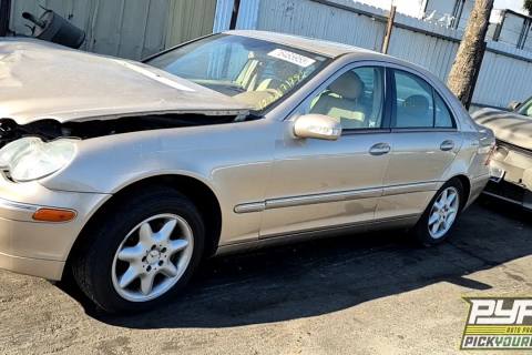Photo of 2002 Mercedes-Benz C320
