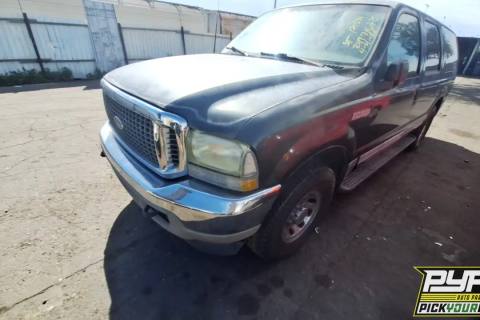Photo of 2002 Ford Excursion