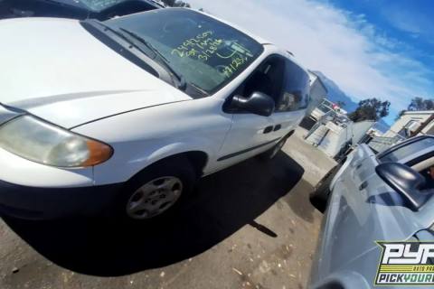 Photo of 2003 Dodge Caravan