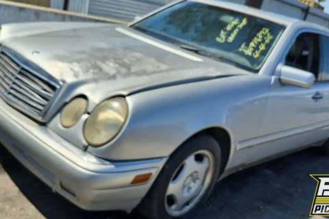 Photo of 1999 Mercedes-Benz E430