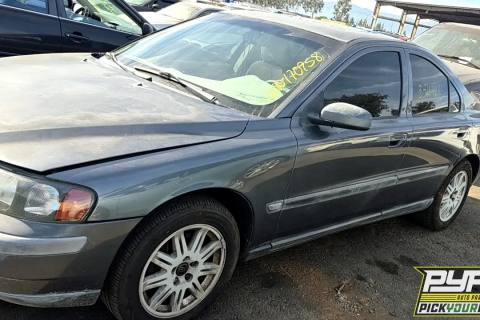 Photo of 2004 Volvo S60