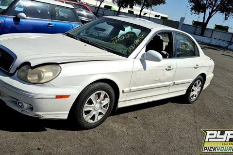 Photo of 2004 Hyundai Sonata