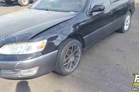 Photo of 1999 Lexus Es300
