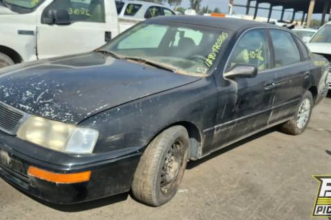 Photo of 1997 Toyota Avalon
