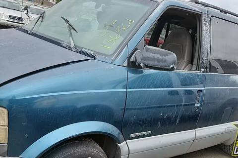 Photo of 1999 Gmc Safari