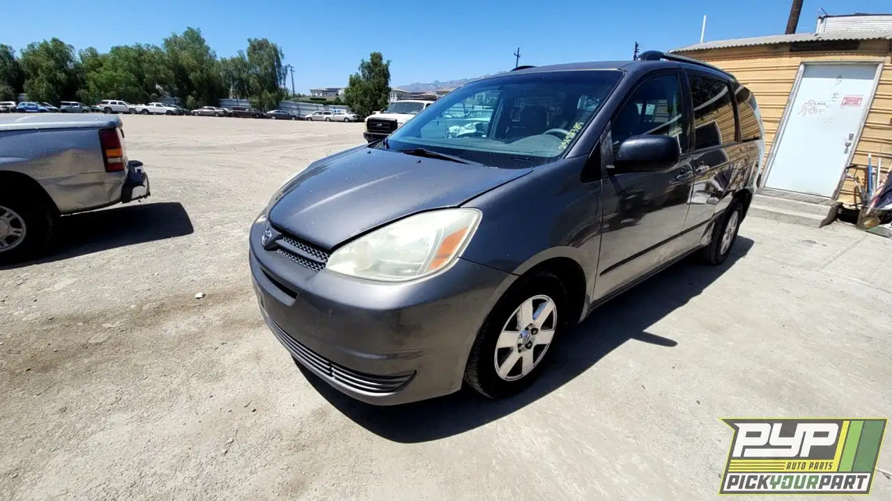 Photo of 2004 Toyota Sienna