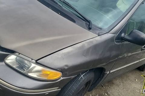Photo of 1997 Chrysler Town & Country
