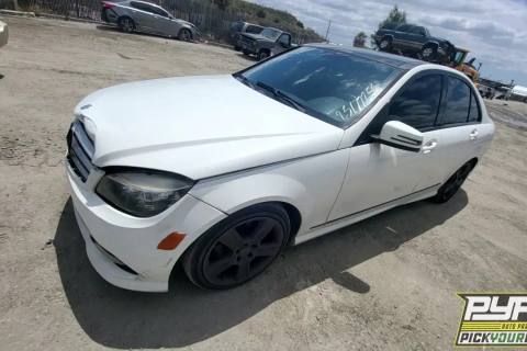 Photo of 2011 Mercedes-Benz C300