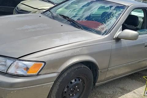 Photo of 1999 Toyota Camry