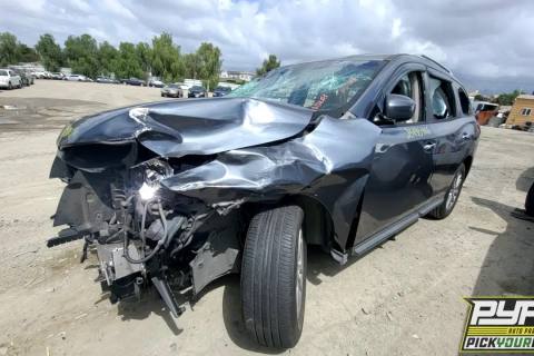 Photo of 2013 Nissan Pathfinder