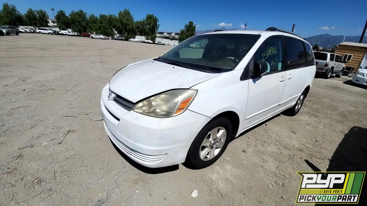 Photo of 2004 Toyota Sienna