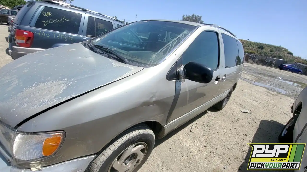 Photo of 2000 Toyota Sienna