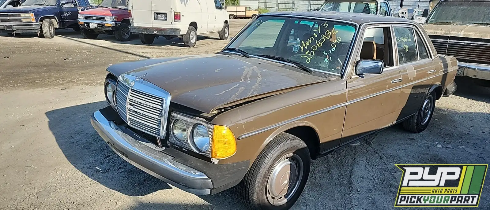 Photo of 1982 Mercedes-Benz 240-Class