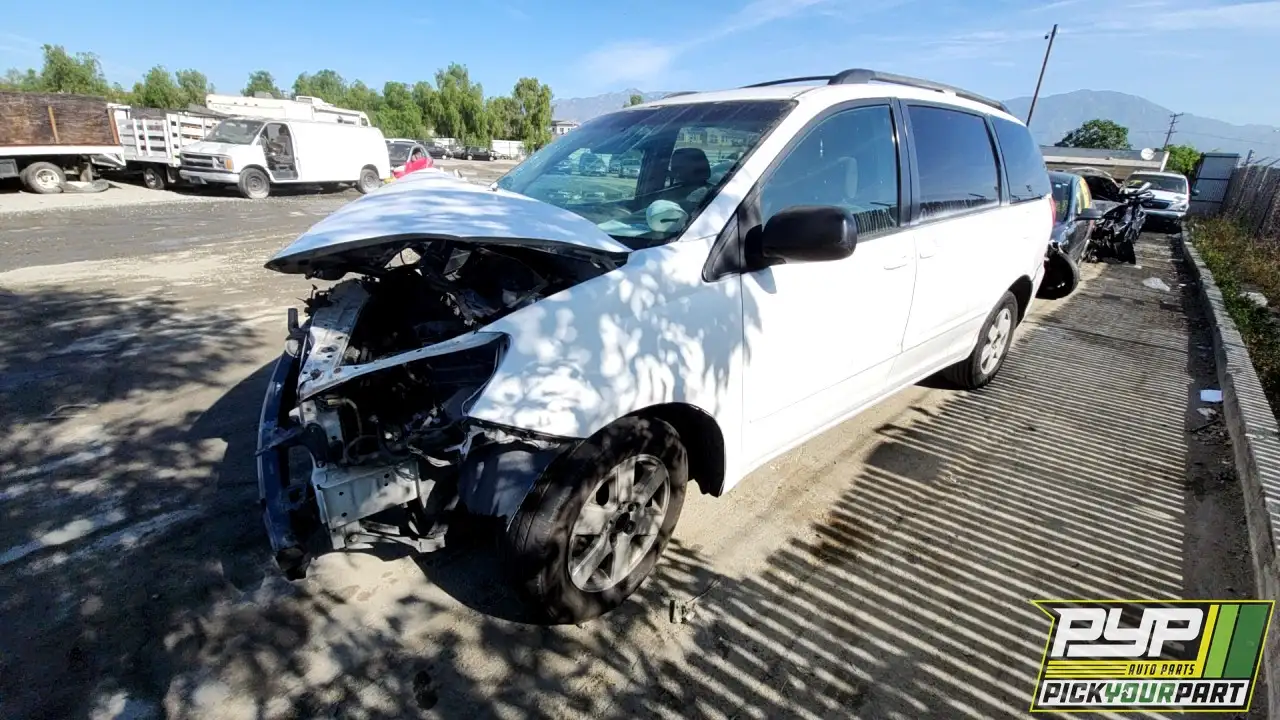 Photo of 2006 Toyota Sienna