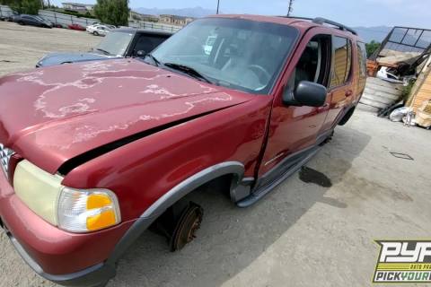 Photo of 2004 Ford Explorer