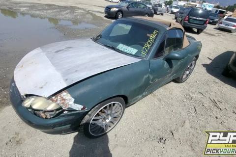 Photo of 2001 Mazda Miata