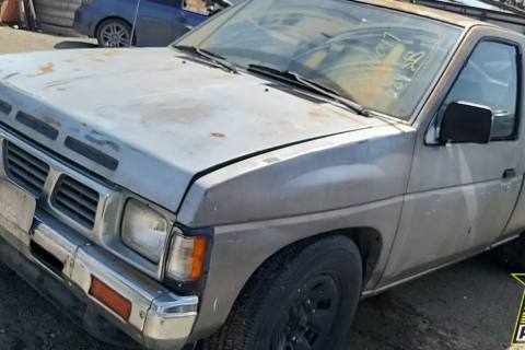 Photo of 1988 Nissan Truck