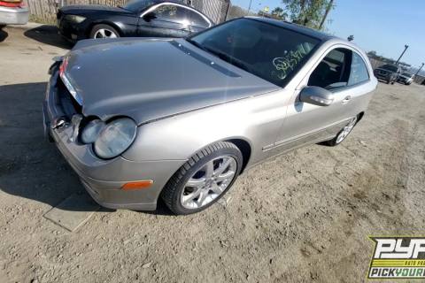 Photo of 2004 Mercedes-Benz C320