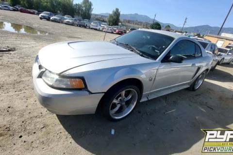Photo of 2004 Ford Mustang