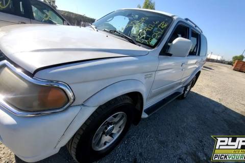 Photo of 2001 Mitsubishi Montero Sport