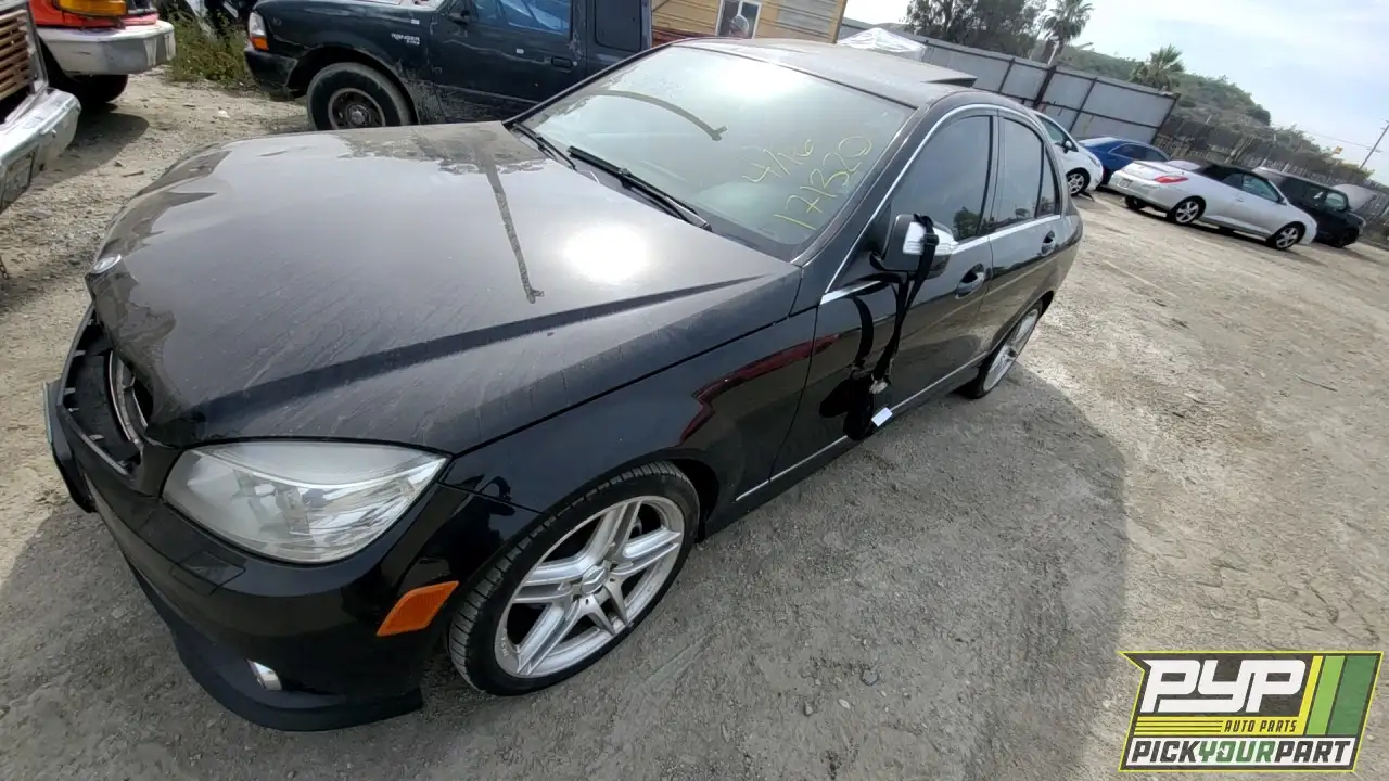 Photo of 2009 Mercedes-Benz C300