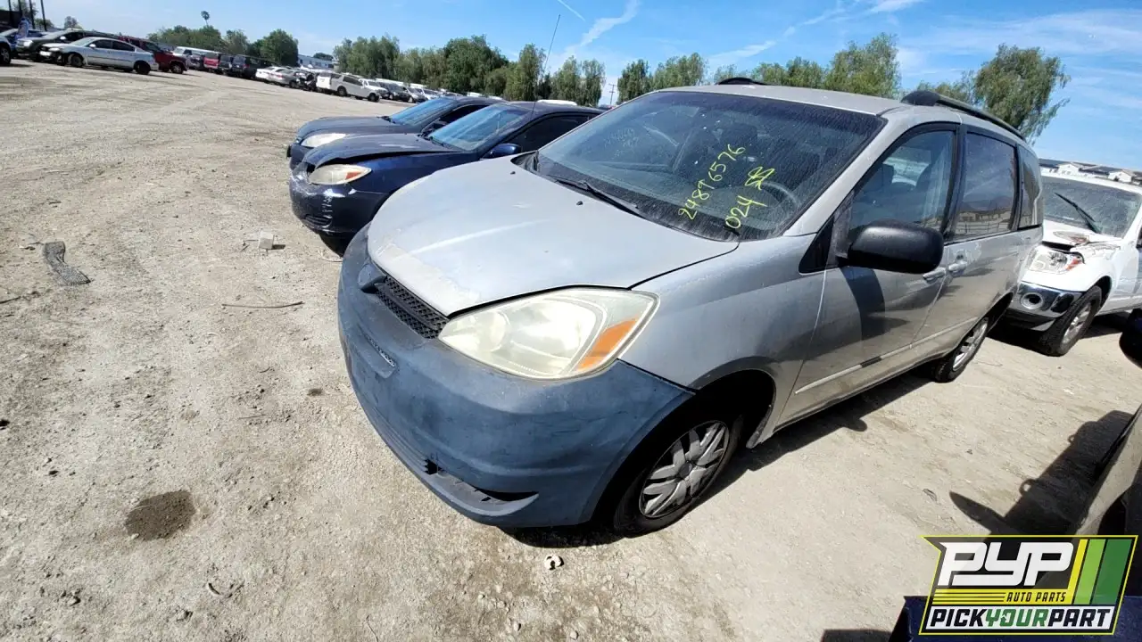 Photo of 2004 Toyota Sienna