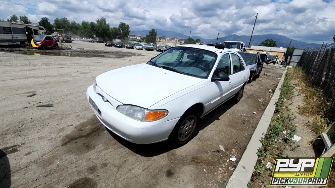 Photo of 2002 Ford Escort