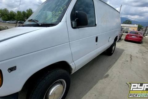 Photo of 2000 Ford E-350 Super Duty