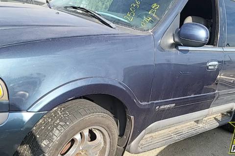 Photo of 1999 Lincoln Navigator